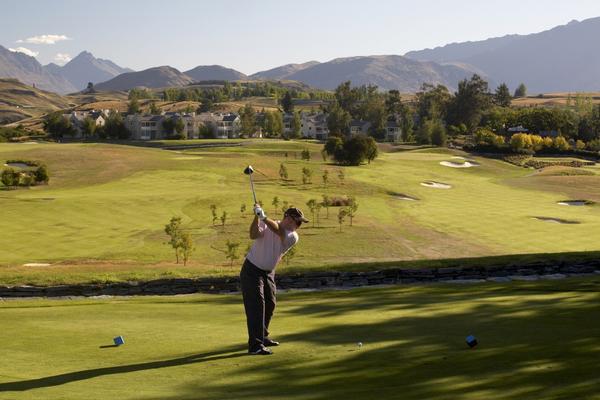 Teeing off at the 9th hole of the Remarkable's 9 at Millbrook Resort